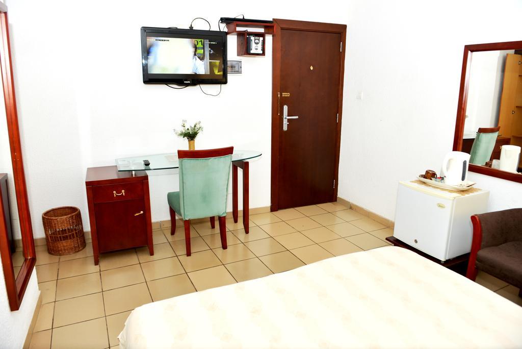Paradise Hotel Lomé Extérieur photo