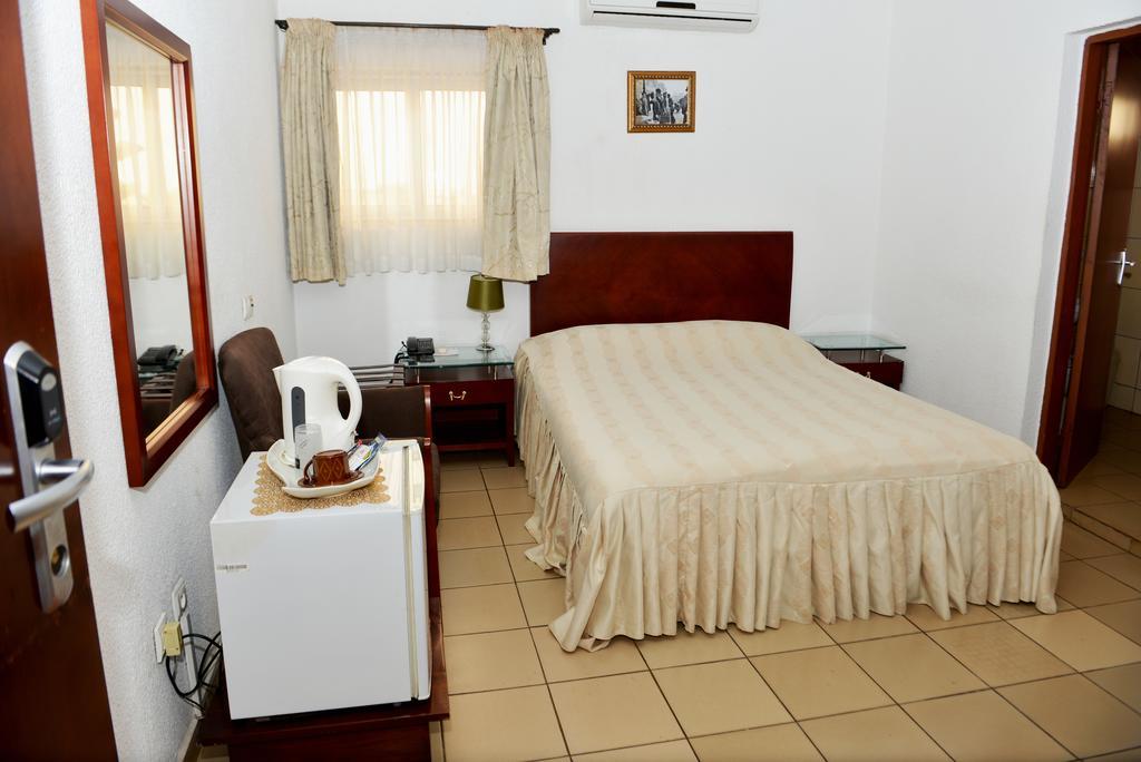 Paradise Hotel Lomé Extérieur photo